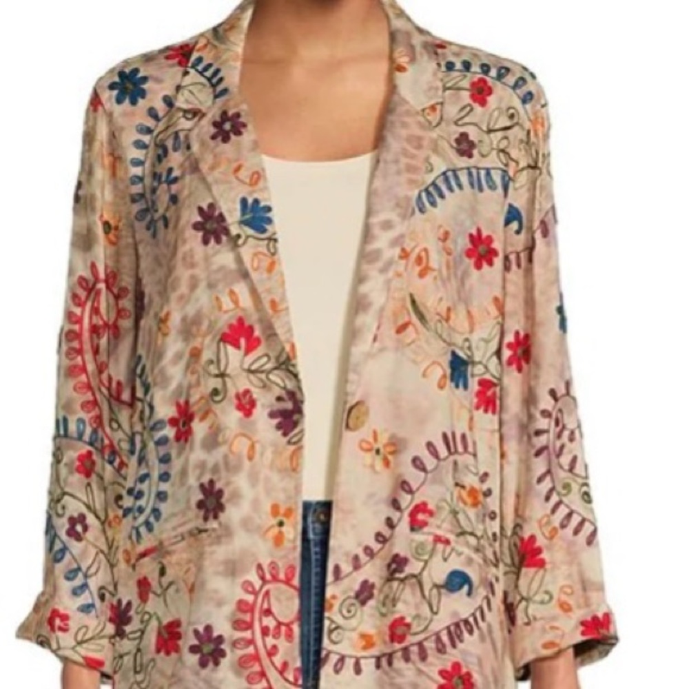 John Mark
Woven Mixed Print Embroidered Open Lapel Jacket